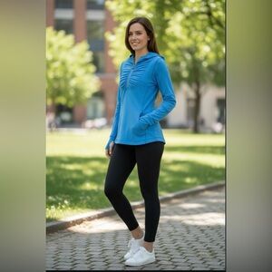 Lululemon Run Resolution Pullover - Bright Teal
